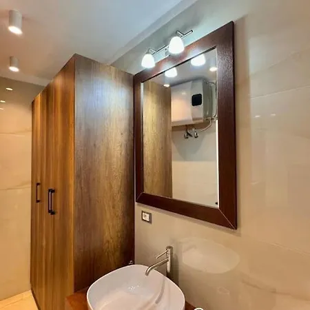 Zalbinger 0 Apartmán Gjirokastër
